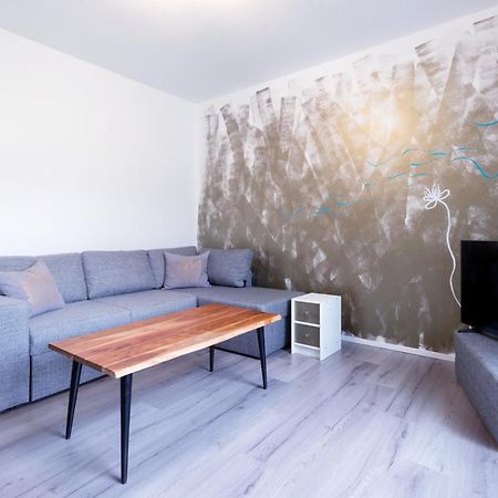 Riverside Apartment Рованиеми Экстерьер фото